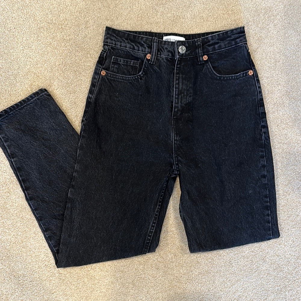 Zara high waist jeans. Black - Size 4 🖤🖤🖤